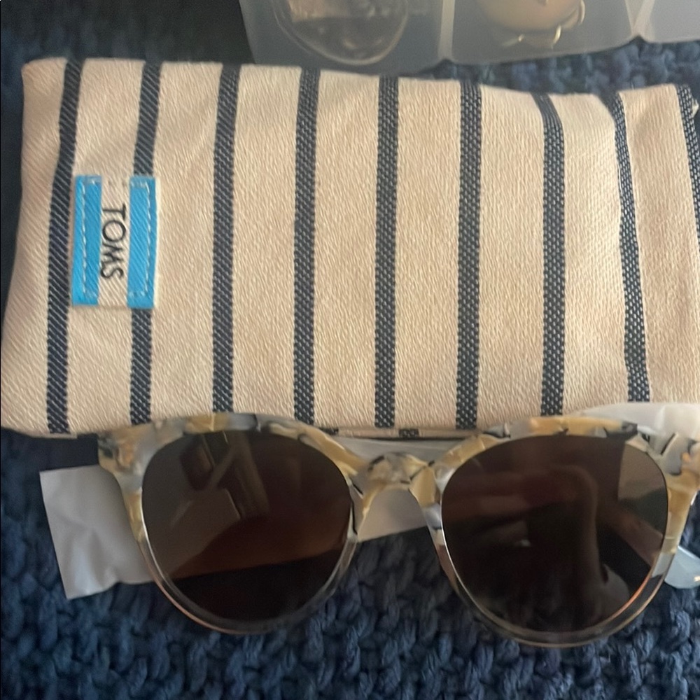 TOMS Sunglasses with Striped Case